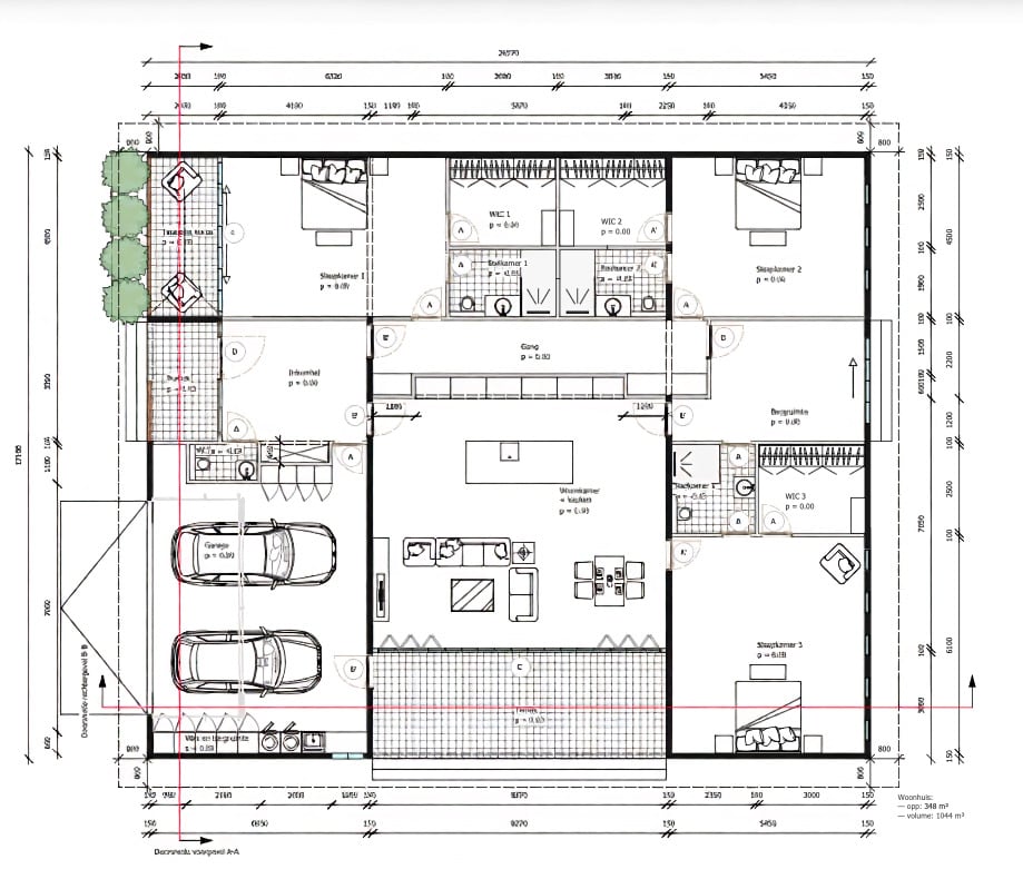 Plattegrond van een woning met maatvoering, kamerindeling en doorsnedelijnen